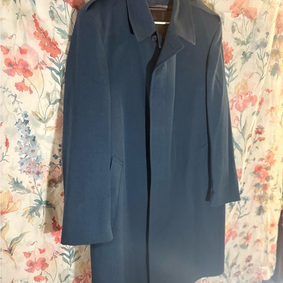 Vintage Elegant Blue Trench Coat for Men - Picture 3 of 9